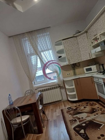 Оренда двохкімн.квартири по вул. Б. Хмельницького - фото 1