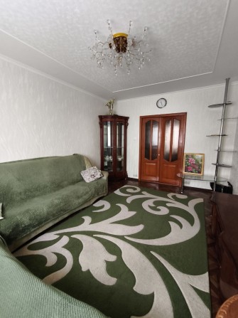 Сдам 3 комн. квартиру - фото 1