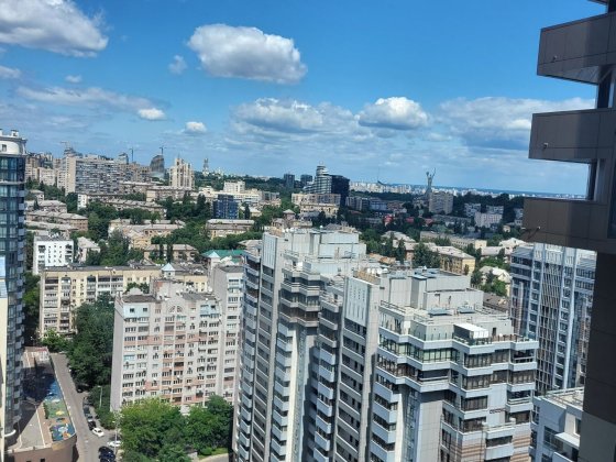 Здаю в аренду квартиру 40 кв.м ж.к. Дельмар 25000грн