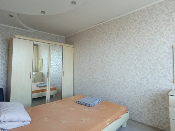 Сдам квартиру центр рядом с мост сити сичеславская набережная 37 Днепр