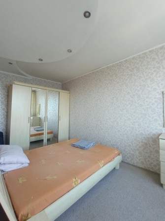 Сдам квартиру центр рядом с мост сити сичеславская набережная 37 - фото 1