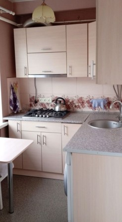 Здається 2-кімнатна квартира вул. Перемоги, район Лермонтова - фото 1