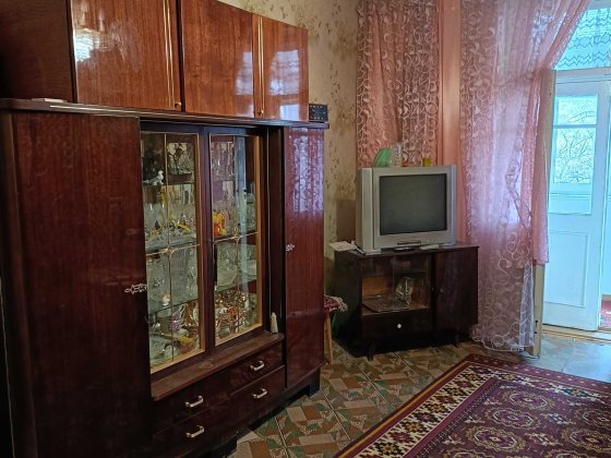 Риэлтор сдаст на длительный срок 2-х комнатную квартиру Запорожье