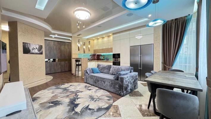 Оренда 3-к.кв 127 м.кв Міхновського(Др.Народів) 14-16 Звіринецька - фото 1