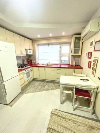 Оренда довгострокова 2-кімнатної. Воскресенка. - фото 1