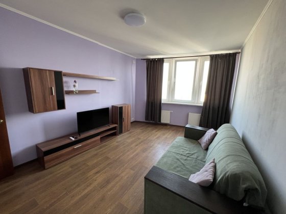 Оренда 1к квартира Ревуцького 7в