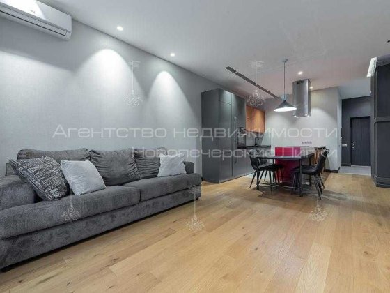 Аренда 2х комн ЖК Новопечерские Липки 68м2 Верхогляда Драгомирова Киев