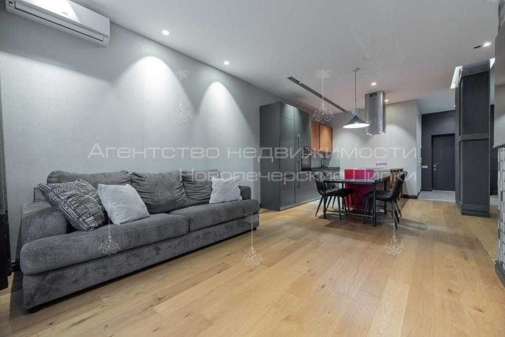 Аренда 2х комн ЖК Новопечерские Липки 68м2 Верхогляда Драгомирова - фото 1