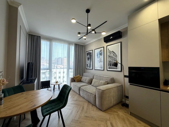 Опенда Квартири | Палац України | 60м2 | 10 поверх - фото 1