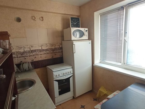 Сдается 1 комн. квартира по ул. Воронежская с мебелью и техникой Запорожье