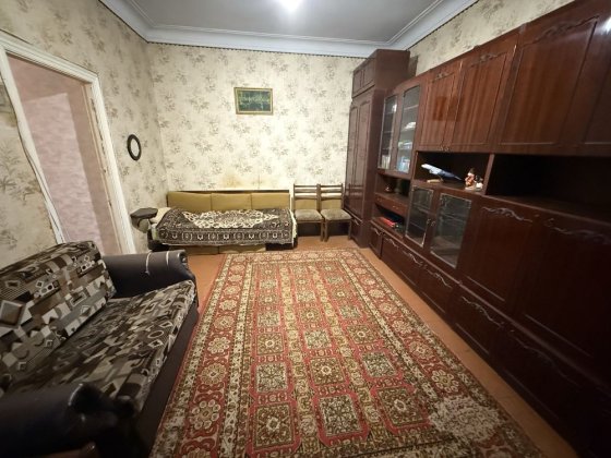 2 кімнатна сталінка Центр(Жаботинського 7а)ВІйськовим !!!