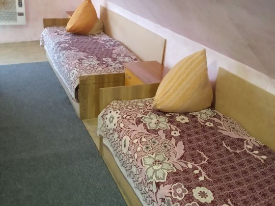 Сдам часть дома,комната с кухней, коммун.усл.уже в цене.