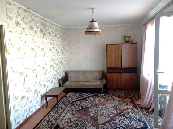 Сдам скромную 1о комн кв 4й Южный, 5/9ти эт, ул.Стешенко. Меб частично Запорожье