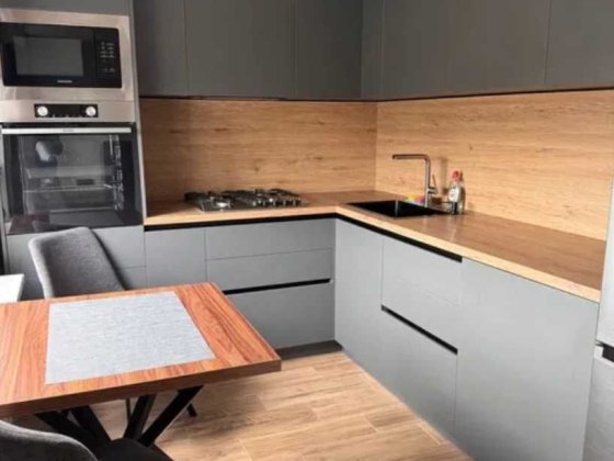 Сдается 1 к. квартира со свежим ремонтом по ул. Героев 93-й Бригады Запорожье