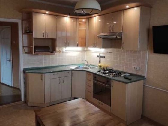 Аренда 2к квартиры ц.Рынок Николаев