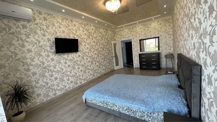 Сдам на ДлительноКвартиру/Панорамные окна/Балкон/ЖК 9 Жемчужина - фото 1