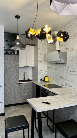 Классная 2-к в ЖК Лимнос БАЛКОН! ФОНТАН Аркадия  Генуэзская! - фото 1