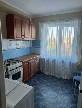 Сдается 2-х к. квартира по ул. Портовая, ДК Кирова, животные + - фото 1