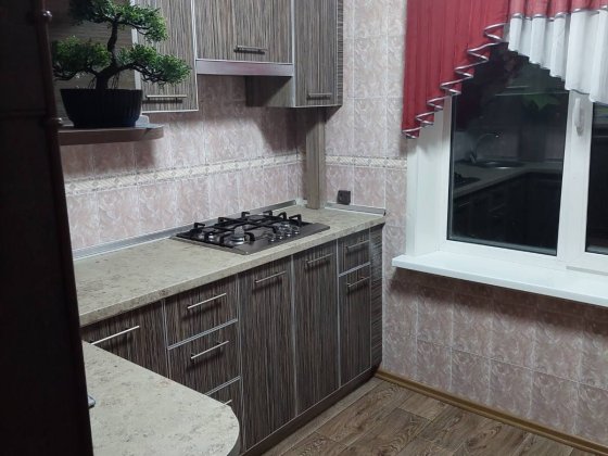 2 х комн квартира ул. Чаривная