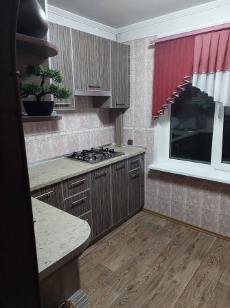 2 х комн квартира ул. Чаривная - фото 1