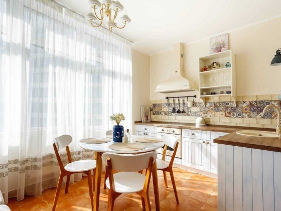 Сдам однокомнатную Жемчужина Каманина Аркадия Кадор Евродвушка