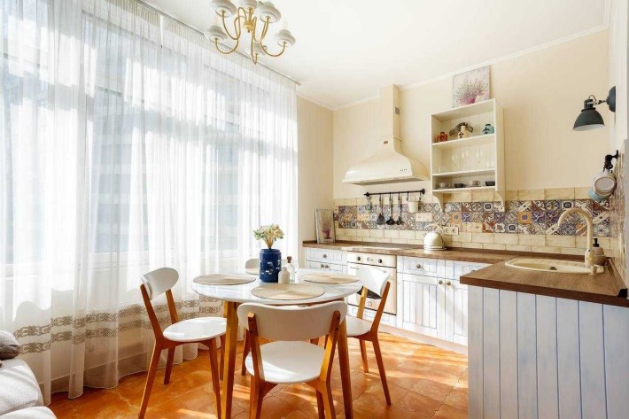 Сдам однокомнатную Жемчужина Каманина Аркадия Кадор Евродвушка - фото 1