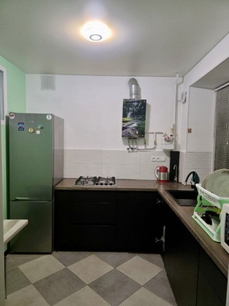 Стильная двухкомнатная квартира в хорошем районе - фото 1