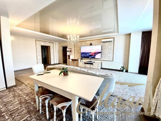 Оренда трикімнатної квартири, Вознесенівський район