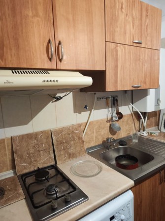 Сдаю 1к/кв Б.Бульвар 4/5 мебель,техника 4000 - фото 1