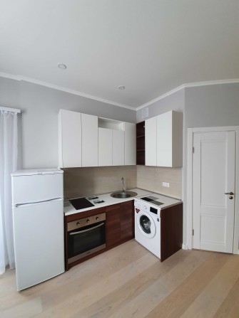 Центр Сдам  стильную квартиру   в новом доме - фото 1