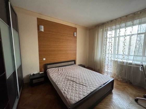 Оренда2к квартири в центрі вулиця Князя Ярослава Мудрого, набережна Днепр