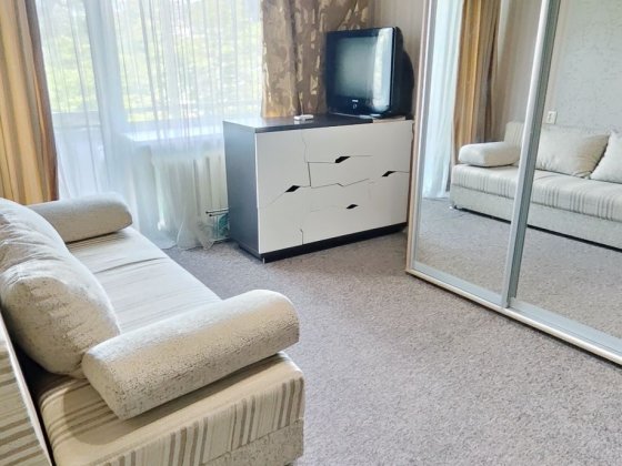 Сдам 1к в центре, ул.Воскресенская Дніпро