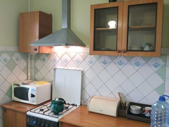 сдам на длительно 3х к.кв на Масельского, метро 5 мин пешком, газ Харків