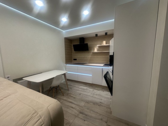 Сдам кухня стулия + спальня . Таирова - фото 1