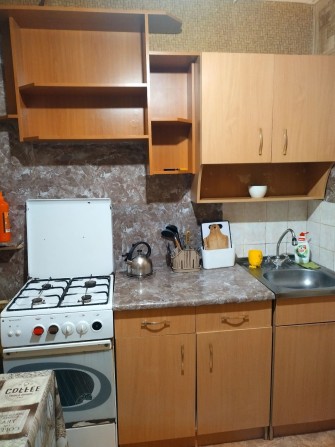 Сдам 1 комнатную кв. Дворец Спорта 4500+ свет - фото 1