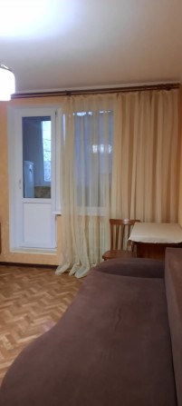 Сдам 1 ком.квартиру на длительный срок - фото 1