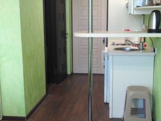 Своя студія без % Ворбьевы Гори 5 мин от метро, минимал  коммунальные Харків