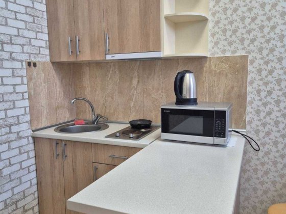 Сдам двух-ярусную евро-гостинку, современная мебель и техника, метро Харків