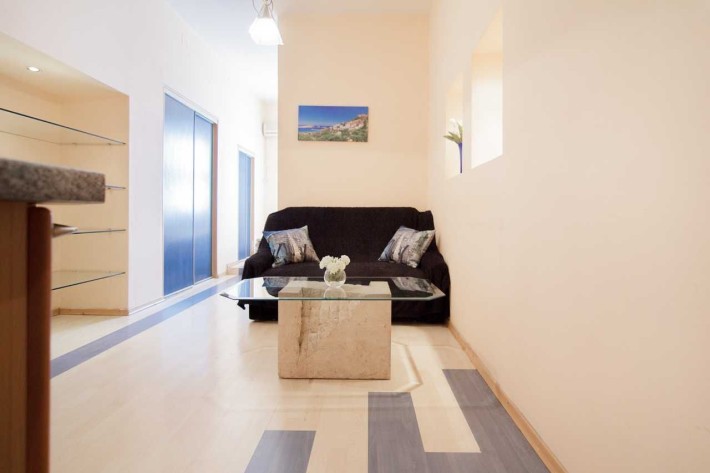 Сдам 1 комн. ЦЕНТР Большая Арнаутская/Леонтовича. Можно на 1 месяц. - фото 1