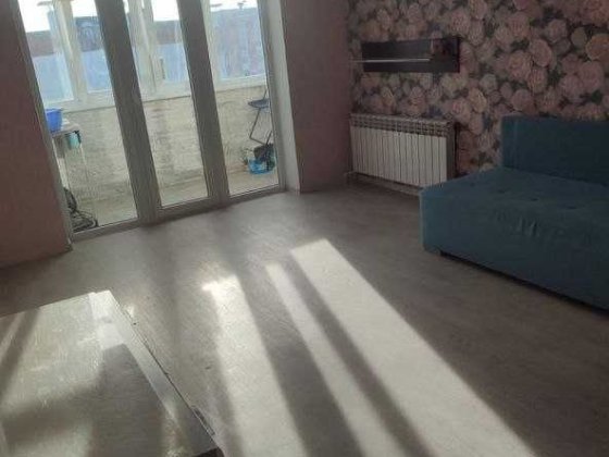 Здається в оренду простора 3-кімнатна квартира в центрі Миколаєва Николаев