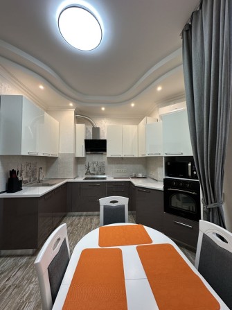 Аренда двухкомнатной квартиры на Французском бульваре. ЖК-Стикон 26/1 - фото 1