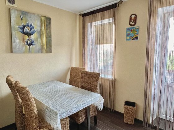 Здам двокімнатну квартиру з балконом і гаражем в Корабельному районі Миколаїв