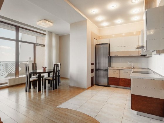 Панорама моря, 2 комн кв "Рассвет" 85 кв м, Аркадийский дворец Одеса