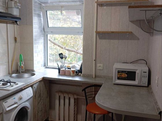 Сдам 1 ком. квартиру, ул. Бочарова /Сельпо