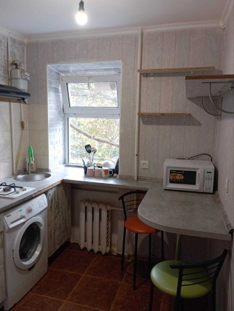 Сдам 1 ком. квартиру, ул. Бочарова /Сельпо - фото 1