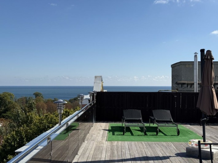 Аренда трехкомнатной квартиры. Пентхаус. Вид на море. - фото 1