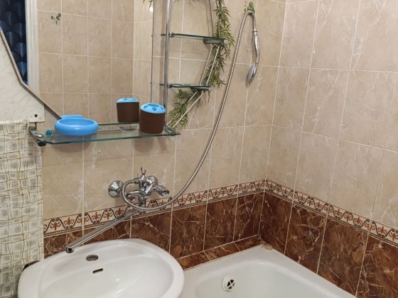 Сдаю 1 ком кв Центр мебель, техника Николаев