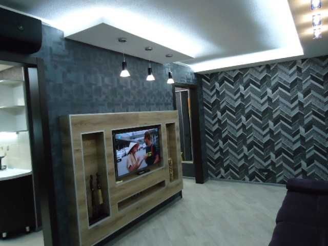 Сдам 1 ком. квартиру рядом с метро Героев труда - фото 1