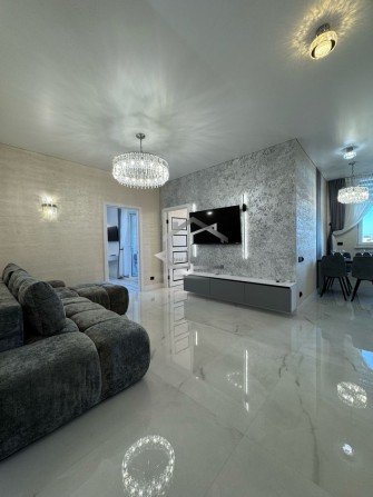 Сдам 3к квартиру Краснова ЖК 61 жемчужина рядом Центр Ипподром Аркадия - фото 1