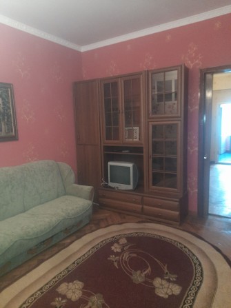 Сдам свою трёхкомнатную квартиру в историческом центре города - фото 1